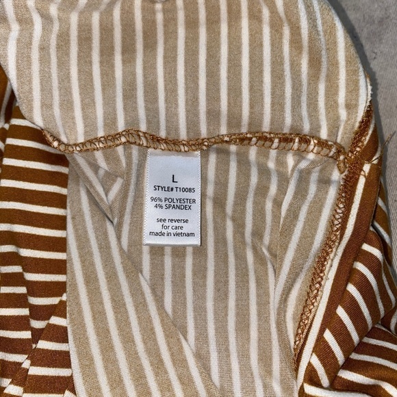 Nwot Women’s Active USA Turtleneck Longsleeve Crop - Picture 5 of 5